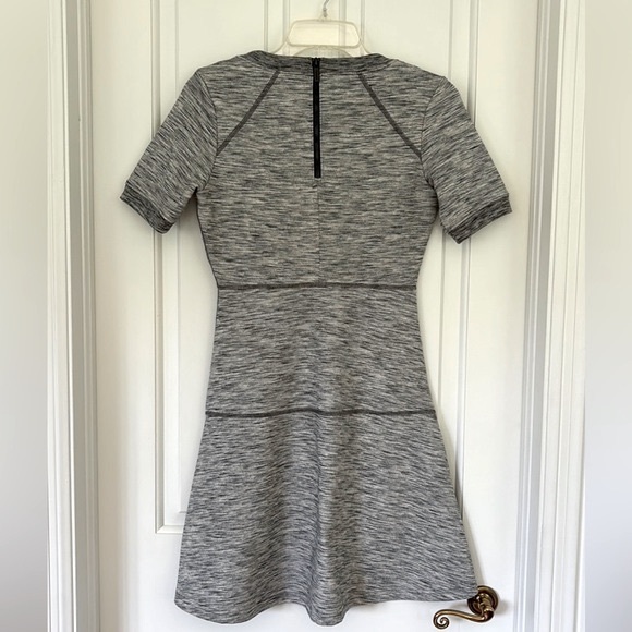Athleta Heathered Gray En Route Ponte Short Sleeve Fit & Flare Dress 7224627 - Picture 6 of 14